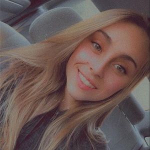 Meet your Posher, Alyssa